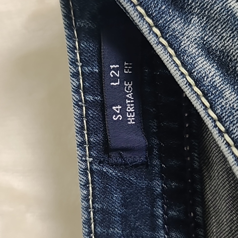 Vigoss embellished denim Capris - Picture 7 of 9